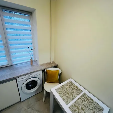 Lägenhet поряд дорослої і дитячої лікарні біля миколайчука, орлика